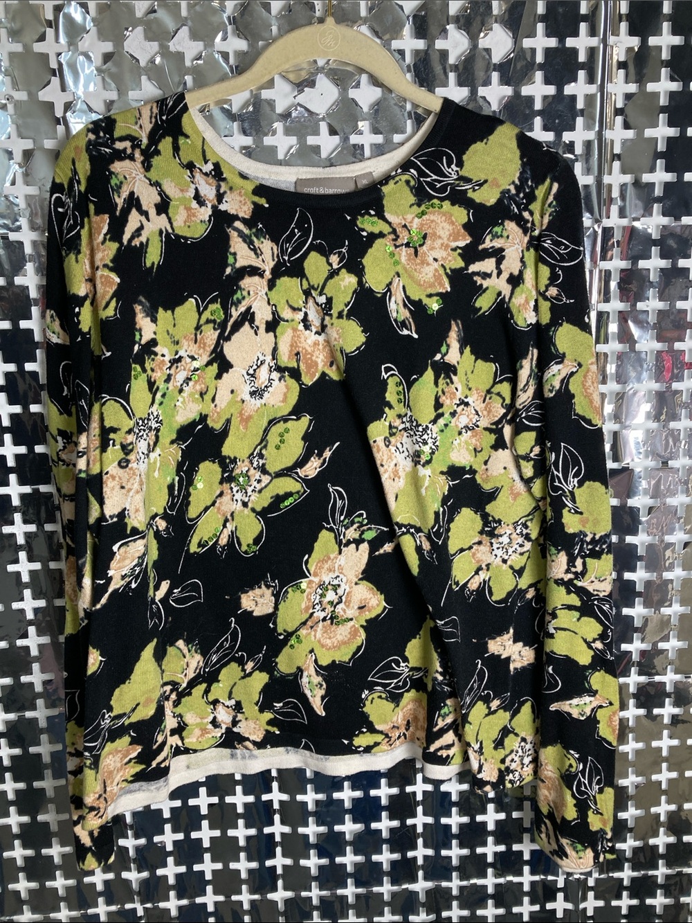 croft & barrow Black Floral Crewneck with Olive and Cream Blooms